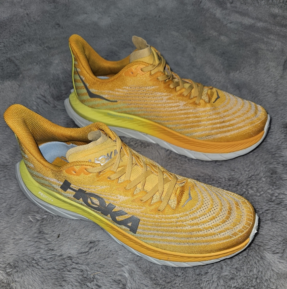 HOKA Mach 5 Men's 11 D Athletic Shoes Sneakers Radiant Yellow Orange Running Gym - Picture 2 of 11
